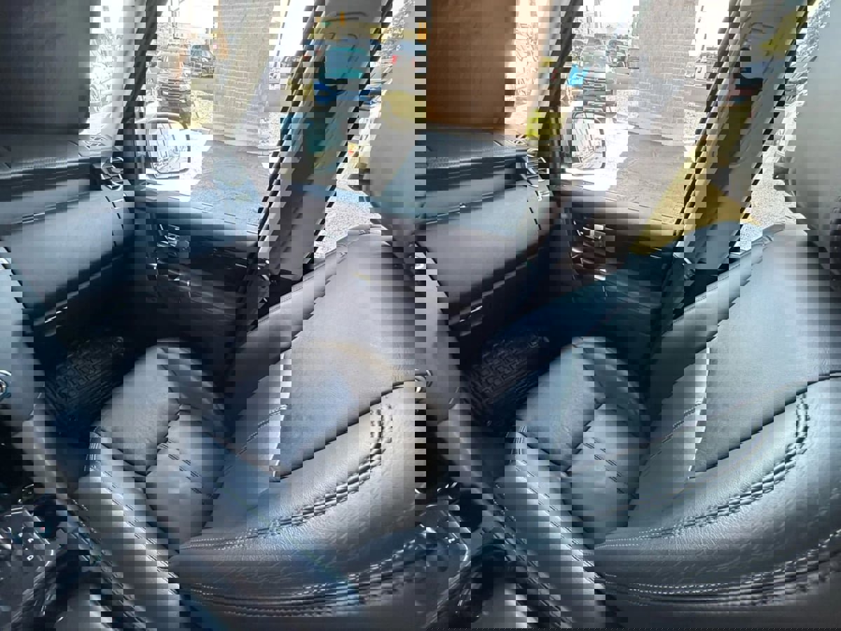 Used 2011 Land Rover LR4 HSE LUX image 52