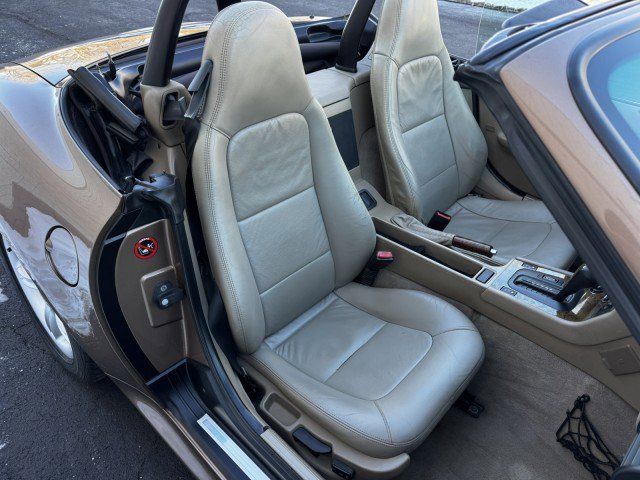 Used 2000 BMW Z3 2.5i RWD image 26