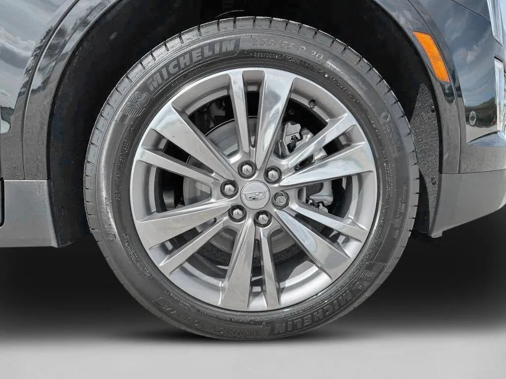 New 2026 Cadillac XT5 Premium Luxury w/ LPO, Floor Liner Package AWD/4WD image 31