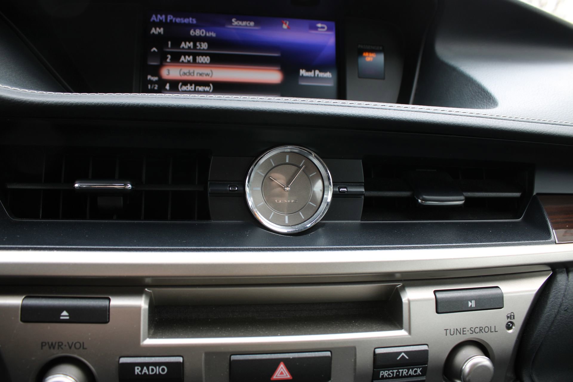 Used 2017 Lexus ES 350 w/ Luxury Package image 42