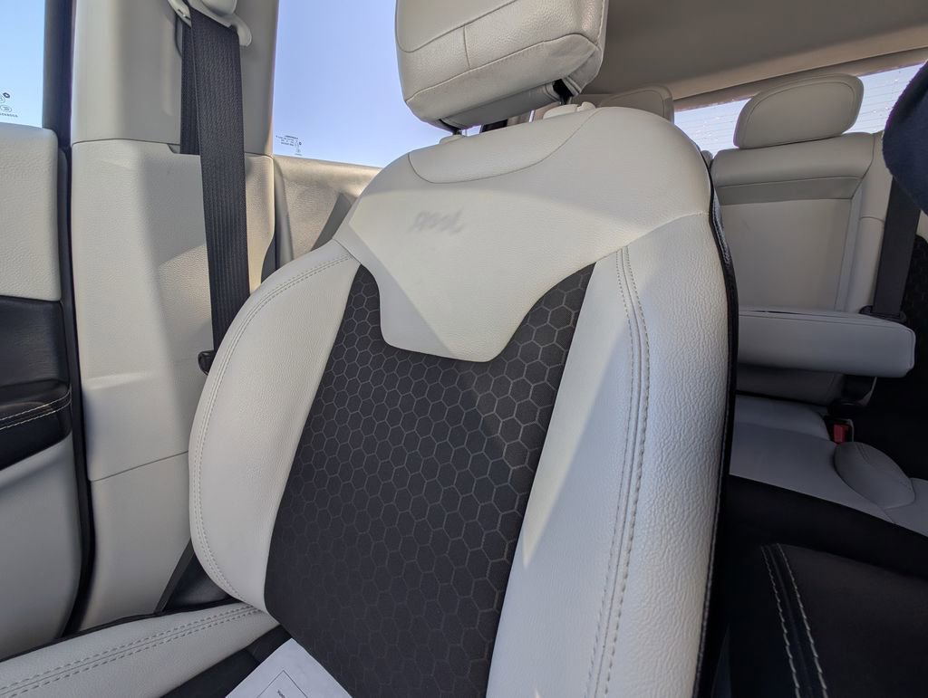 Used 2019 Jeep Compass Latitude w/ Cold Weather Group image 13