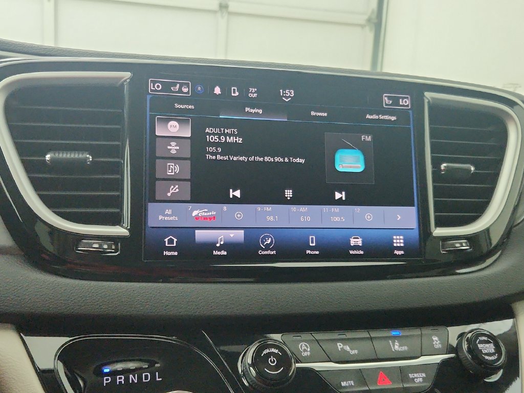 Certified 2024 Chrysler Pacifica Touring-L FWD image 27