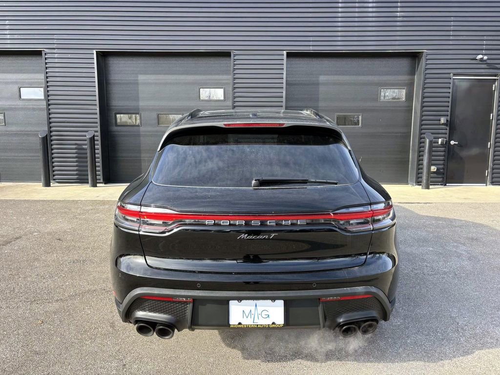 Used 2025 Porsche Macan Turbo image 9
