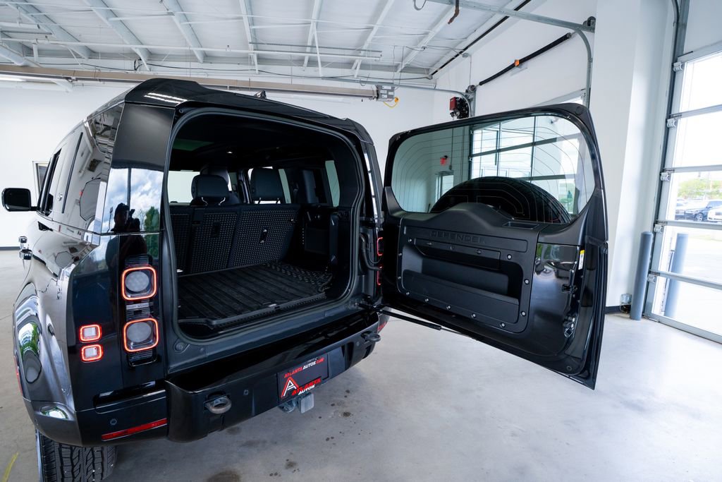 Used 2023 Land Rover Defender 110 X image 56
