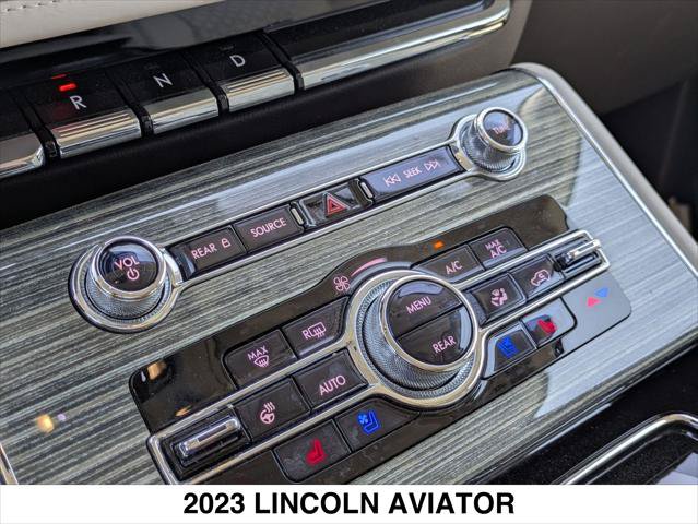 Used 2023 Lincoln Aviator Black Label w/ Dynamic Handling Package AWD/4WD image 18