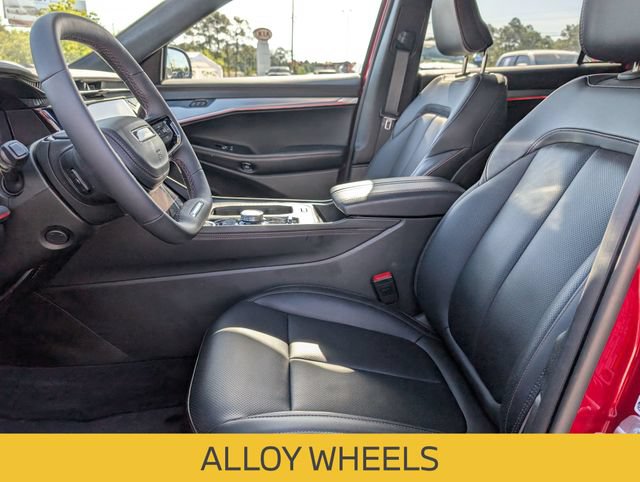 Used 2024 Jeep Wagoneer Launch Edition AWD/4WD image 15