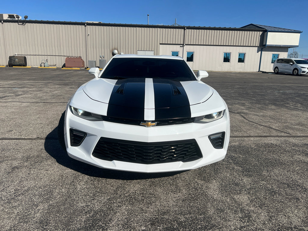 Used 2016 Chevrolet Camaro SS image 3
