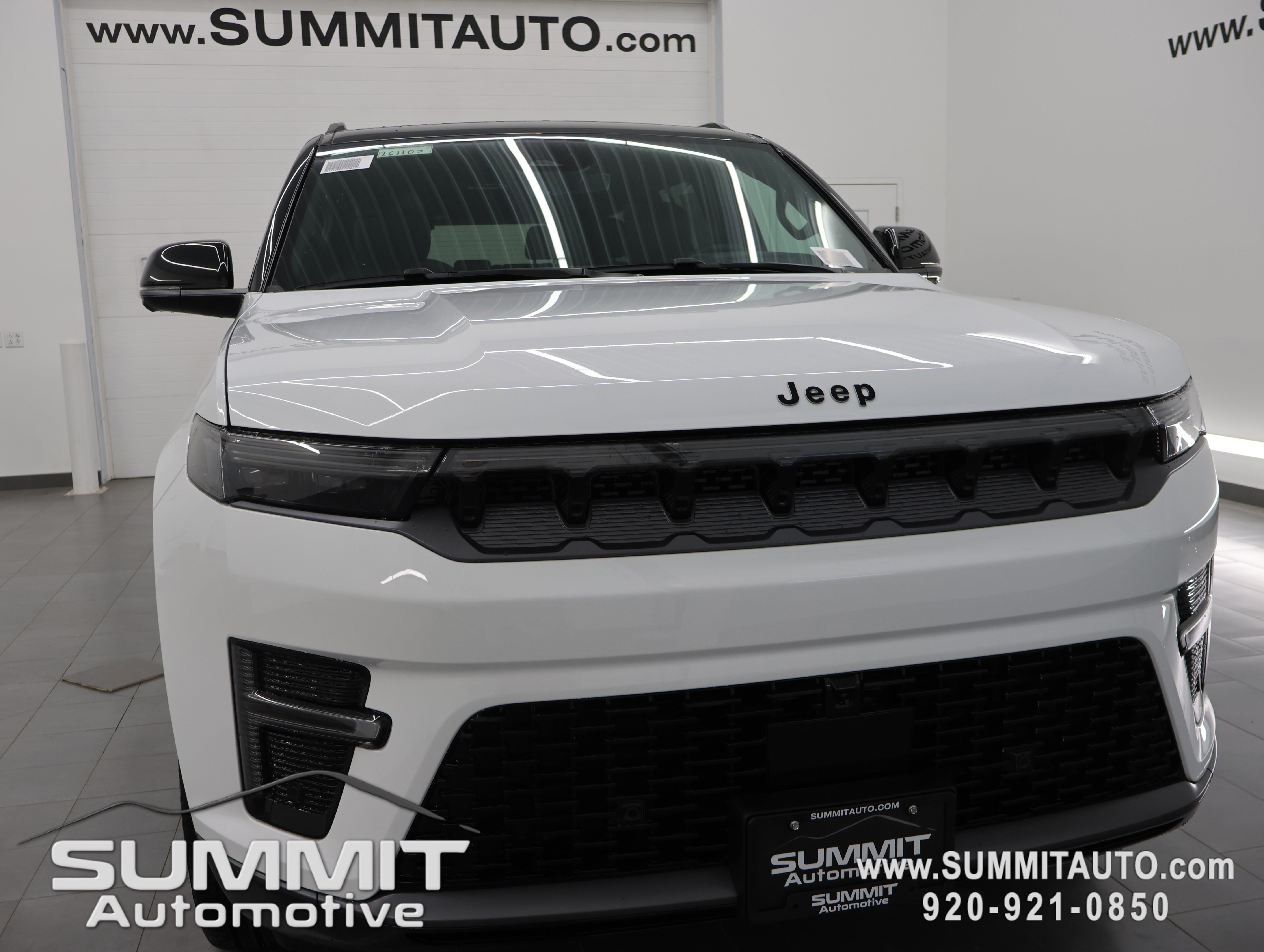 New 2026 Jeep Grand Wagoneer Summit AWD/4WD image 26