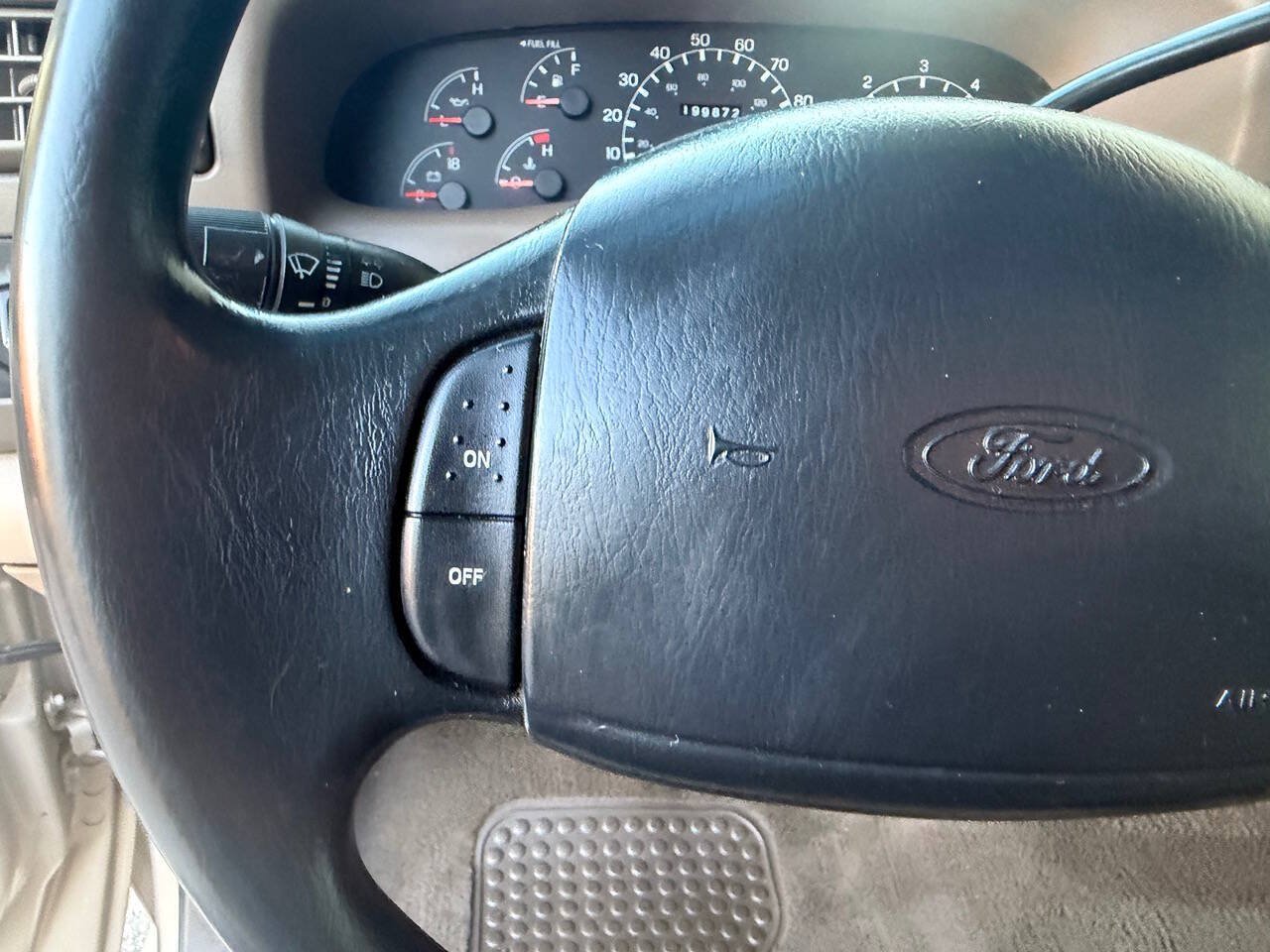 Used 1999 Ford F250 Lariat RWD image 20