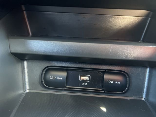 Used 2025 Kia Soul LX w/ LX Technology Package image 19