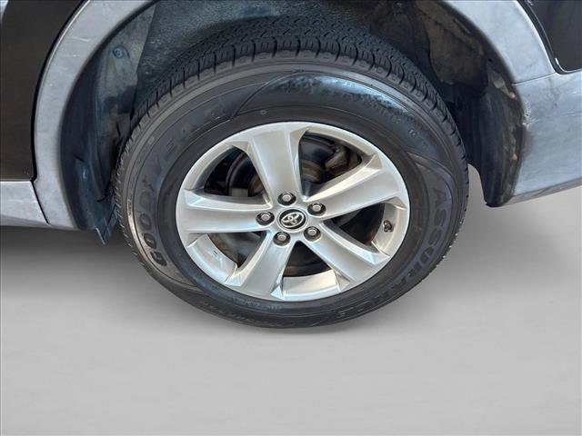 Used 2015 Toyota RAV4 XLE FWD image 15