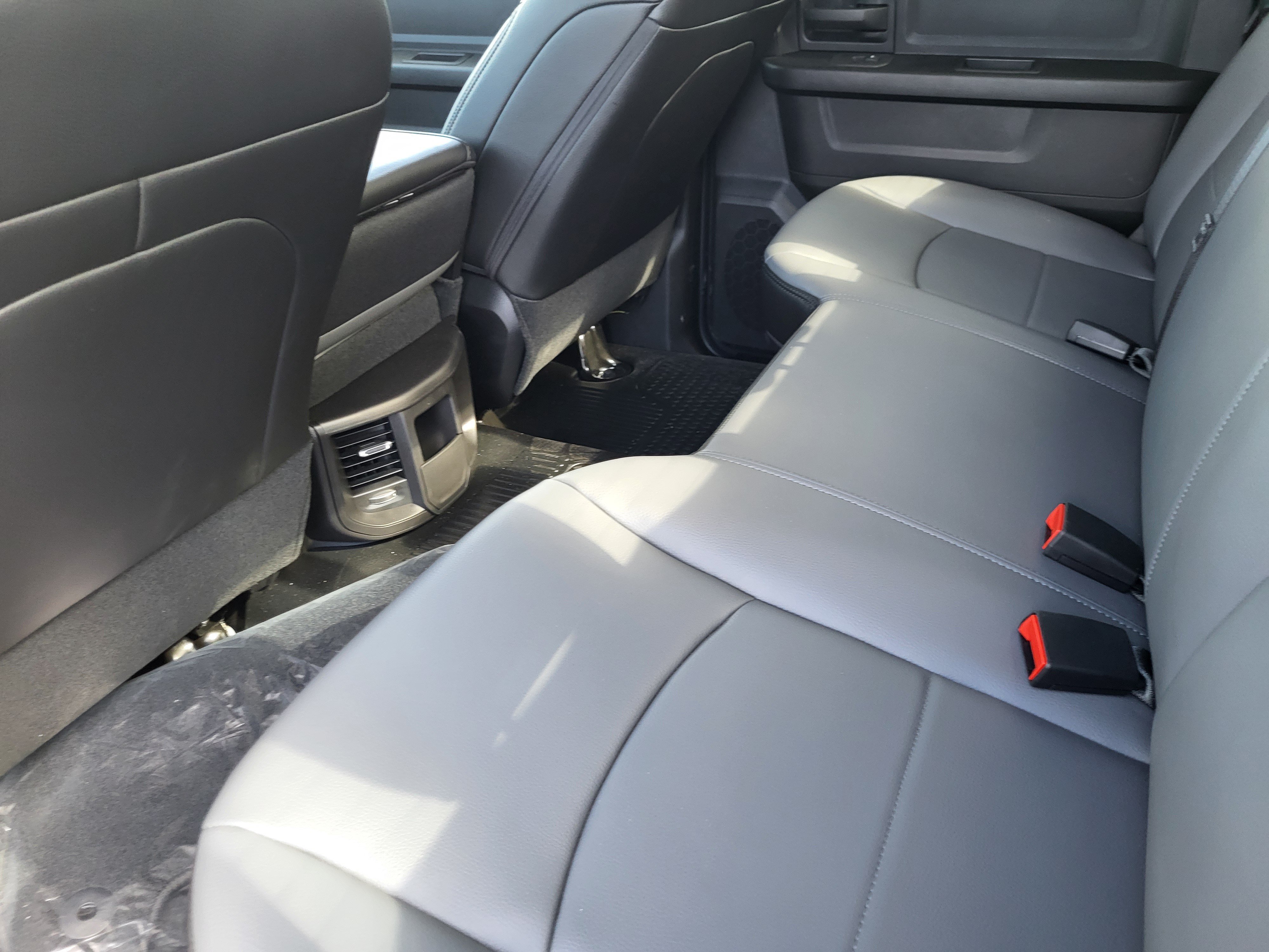 New 2026 RAM 3500 Tradesman AWD/4WD image 18