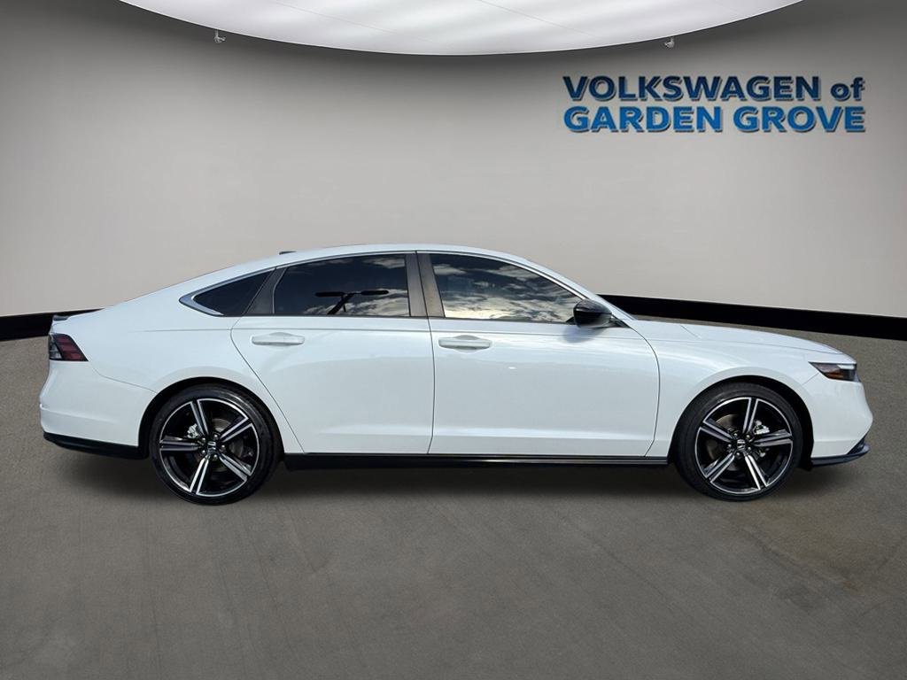 Used 2023 Honda Accord Sport image 8