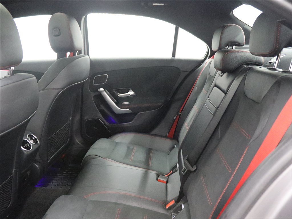 Used 2021 Mercedes-Benz A 35 AMG 4MATIC image 18