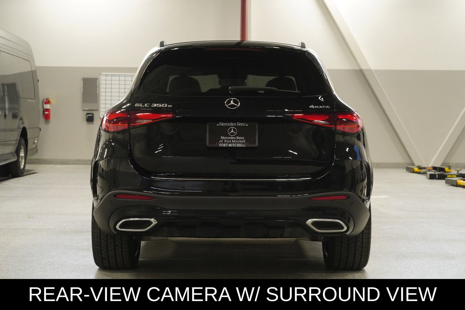 Used 2025 Mercedes-Benz GLC 350e 4MATIC image 7