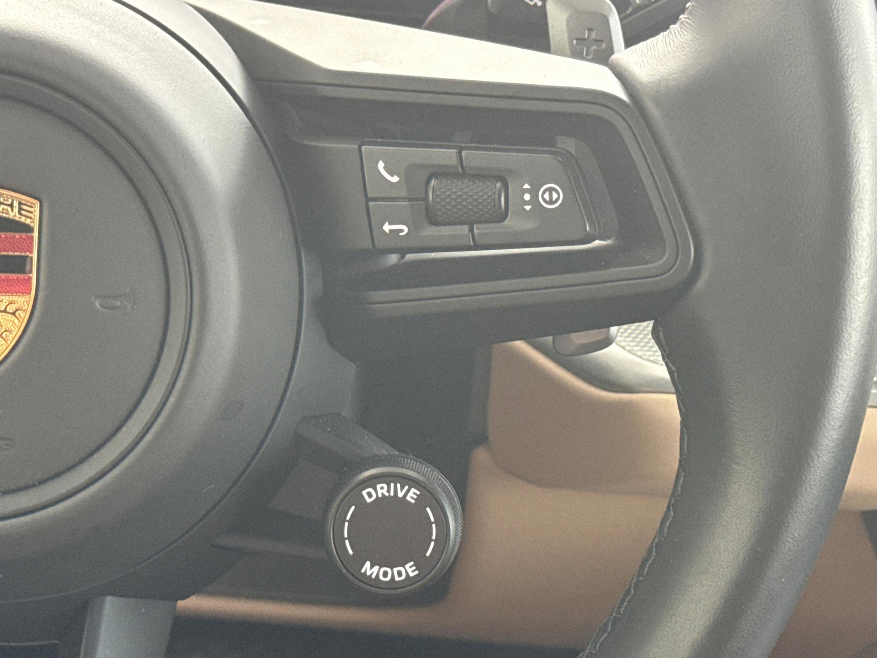 Used 2024 Porsche Cayenne image 42