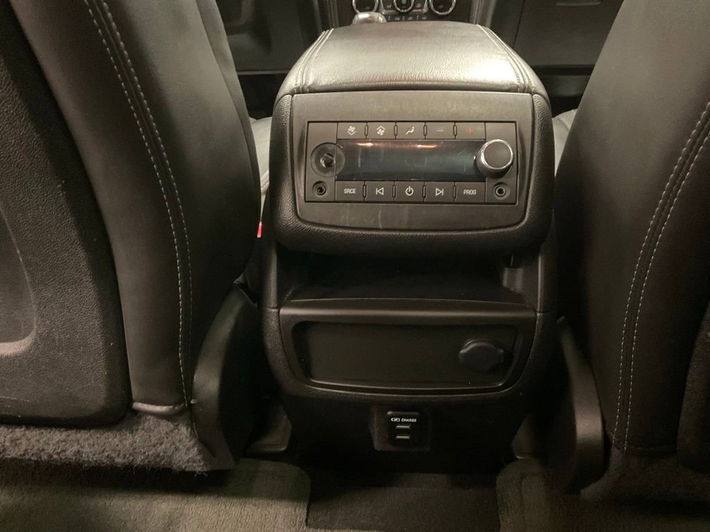 Used 2015 Chevrolet Traverse LT image 36