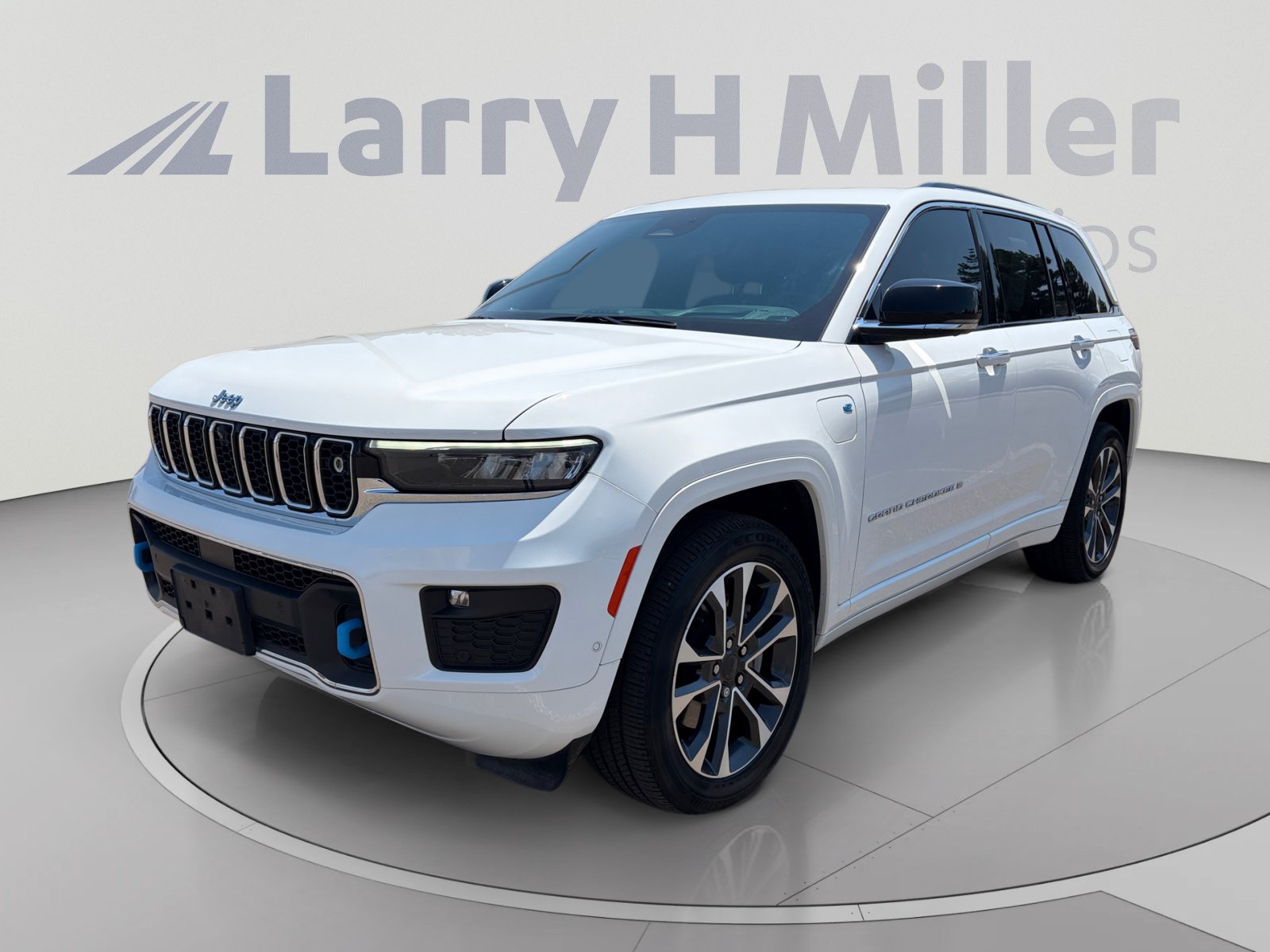 Used 2023 Jeep Grand Cherokee Overland w/ Advanced Protech Group III