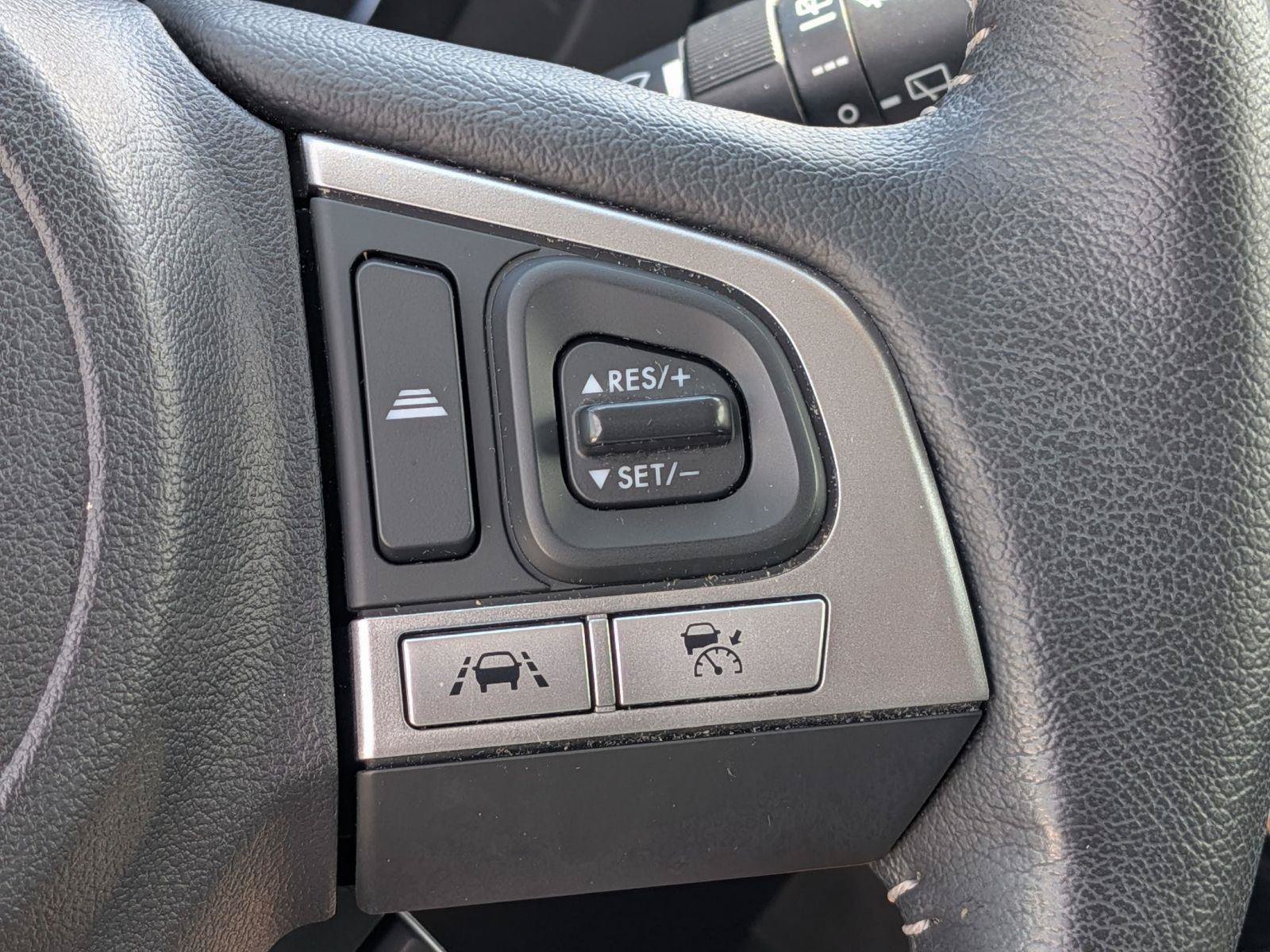 Used 2018 Subaru Forester 2.5i Touring AWD/4WD image 19