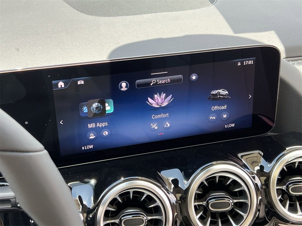 Certified 2026 Mercedes-Benz GLA 250 4MATIC image 18