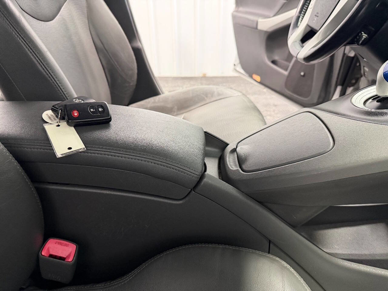 Used 2010 Toyota Prius Five image 16