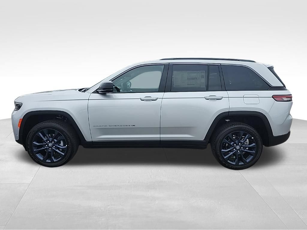 New 2026 Jeep Grand Cherokee Limited AWD/4WD image 16