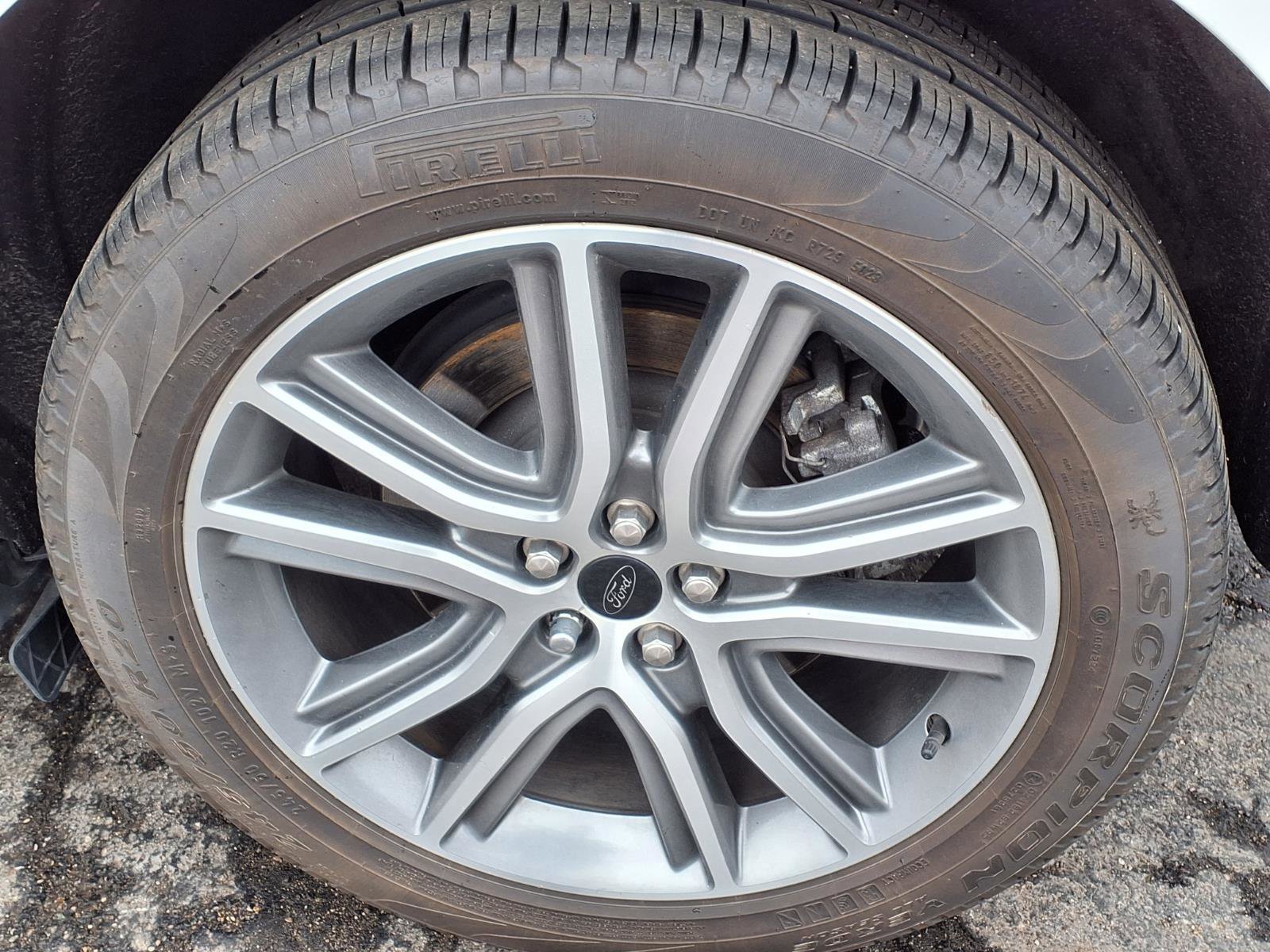 Used 2024 Ford Edge Titanium AWD/4WD image 8