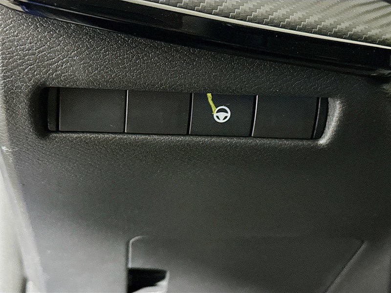 New 2026 Nissan Kicks SR w/ Cold Weather Package image 10