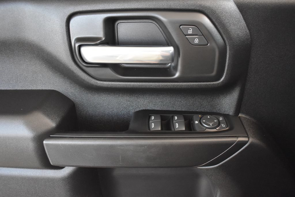 Used 2026 Chevrolet Silverado 2500 Custom w/ Custom Blackout Package AWD/4WD image 20