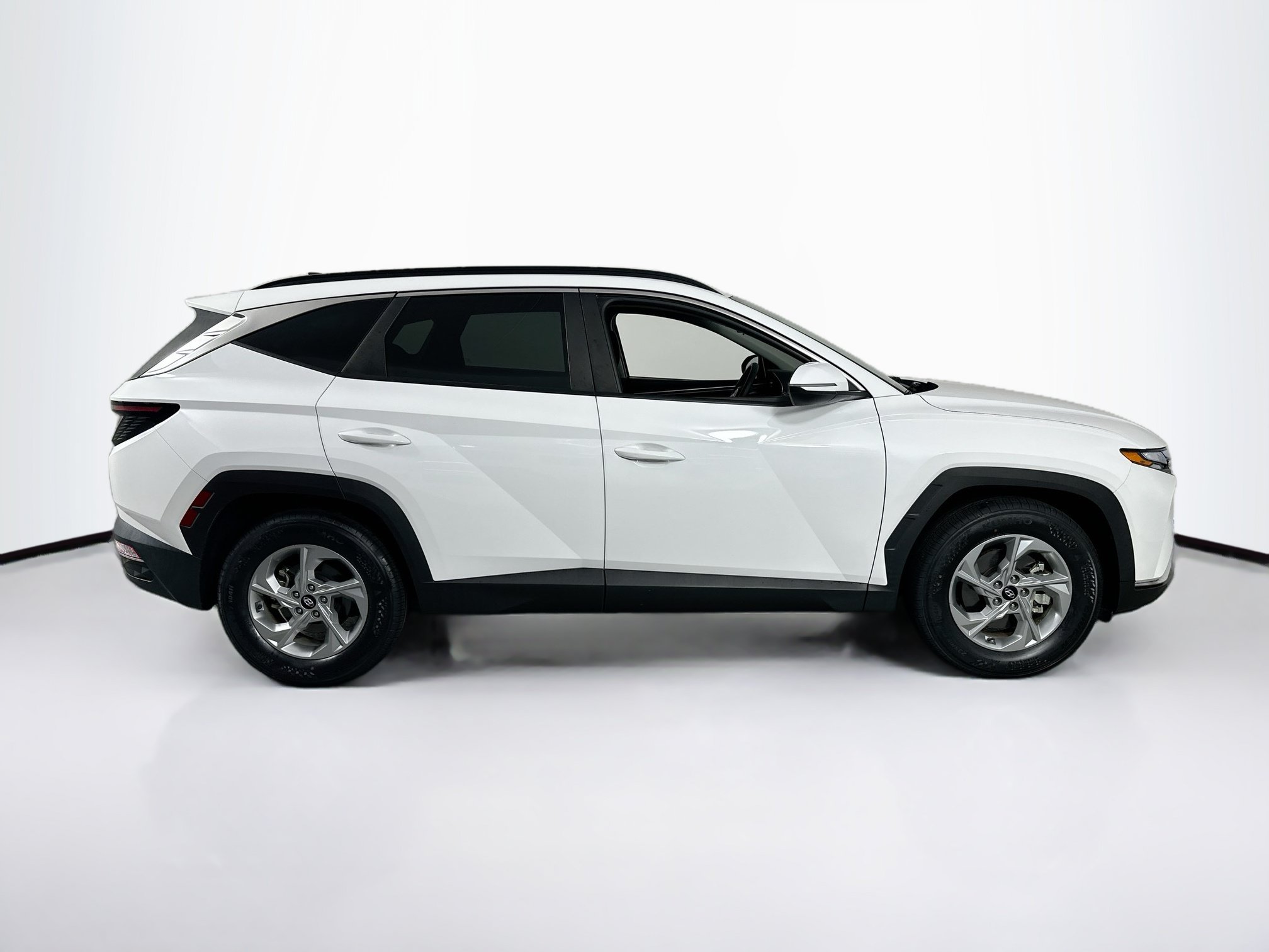 Used 2023 Hyundai Tucson SEL FWD image 4