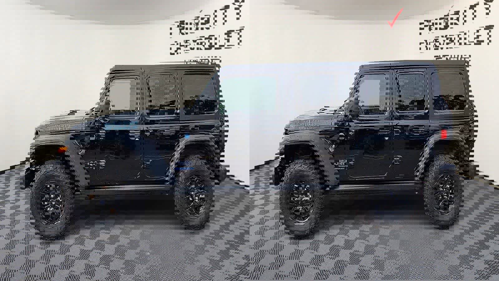 Used 2025 Jeep Wrangler Willys image 5