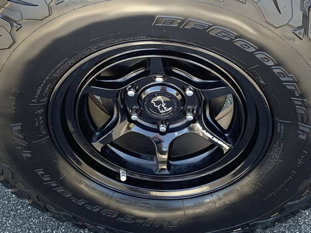 Used 2017 Toyota Tacoma TRD Pro AWD/4WD image 33