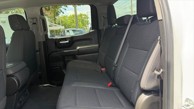 Used 2025 Chevrolet Silverado 1500 Custom w/ Turbomax Blackout Package RWD image 18