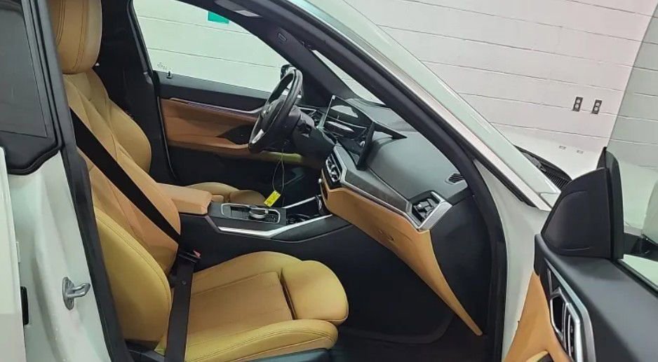 Used 2024 BMW i4 eDrive35 w/ Premium Package image 2