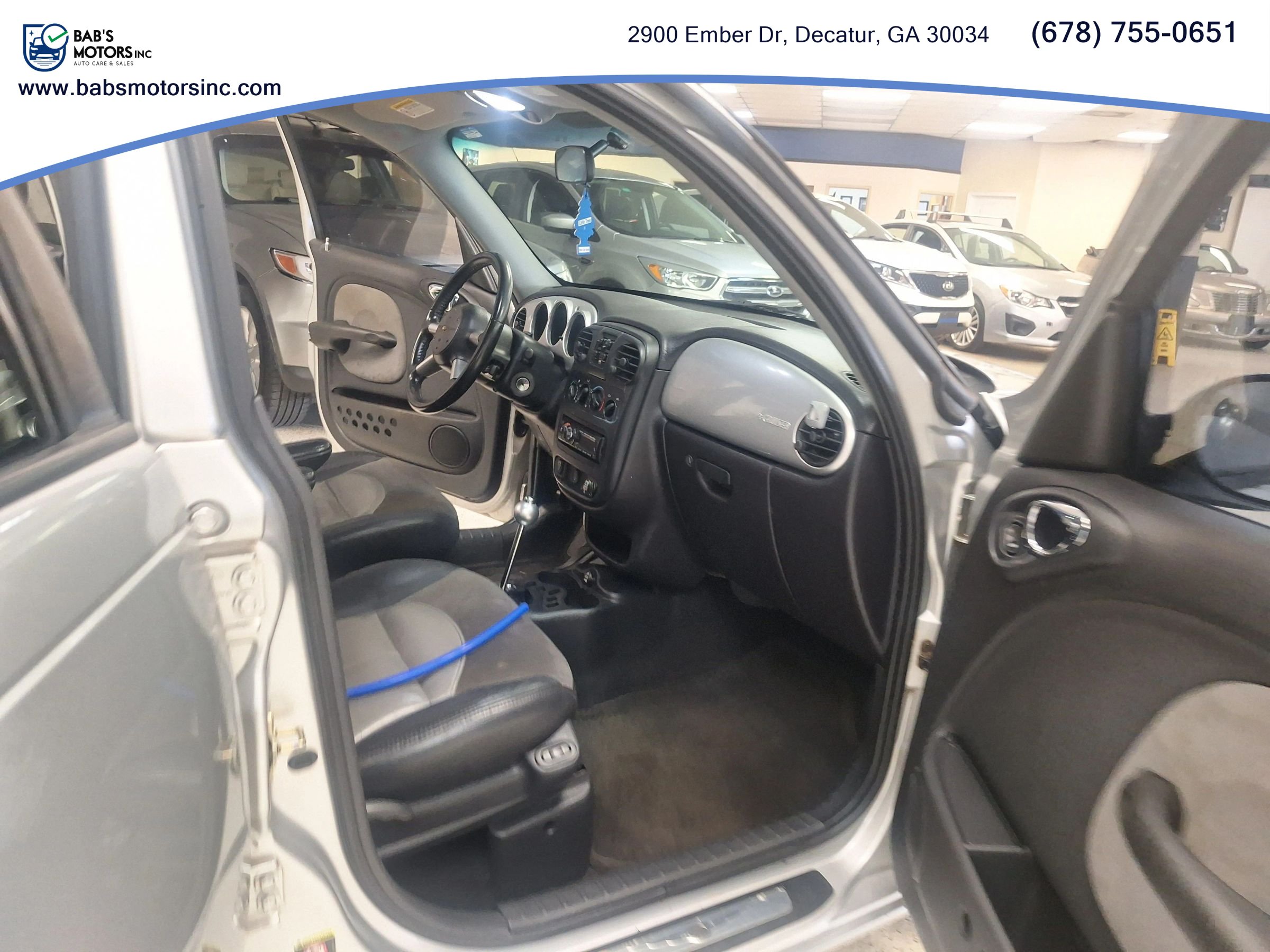 Used 2004 Chrysler PT Cruiser Limited FWD image 9