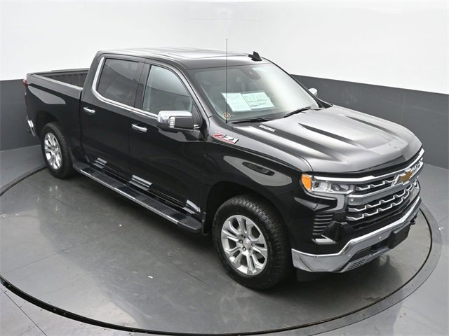 Used 2025 Chevrolet Silverado 1500 LTZ w/ LTZ Premium Package image 44