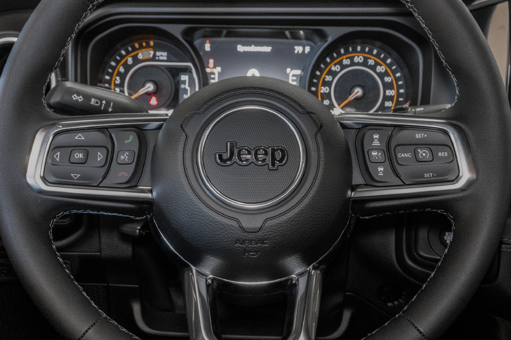 New 2027 Jeep Wrangler Unlimited Sahara AWD/4WD image 14