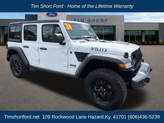 Used 2024 Jeep Wrangler Unlimited AWD/4WD image 3