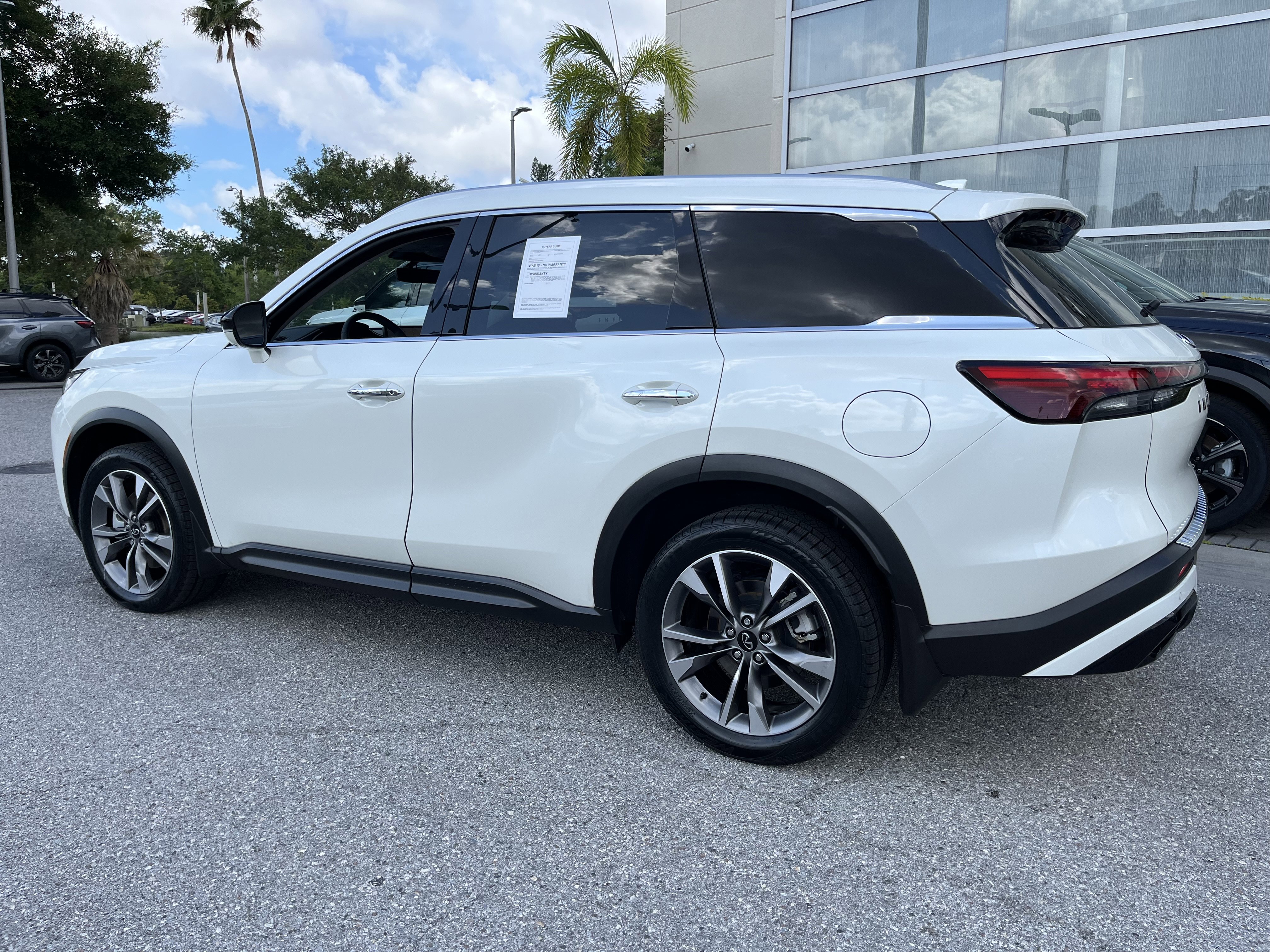 Certified 2023 INFINITI QX60 Luxe FWD image 7