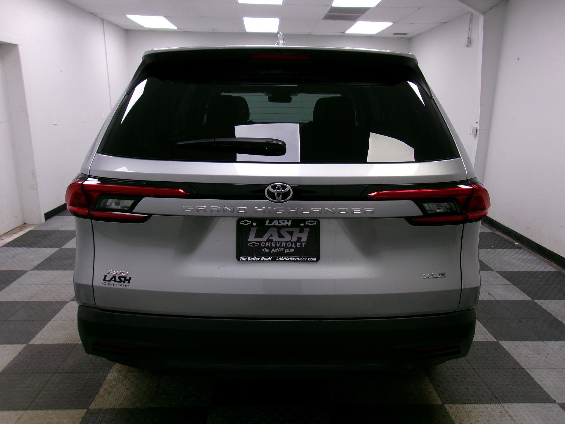 Used 2024 Toyota Grand Highlander AWD image 15
