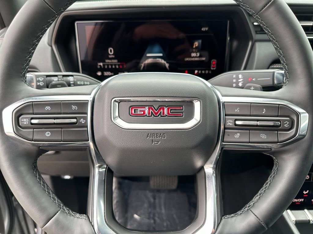 Used 2025 GMC Terrain Elevation image 22