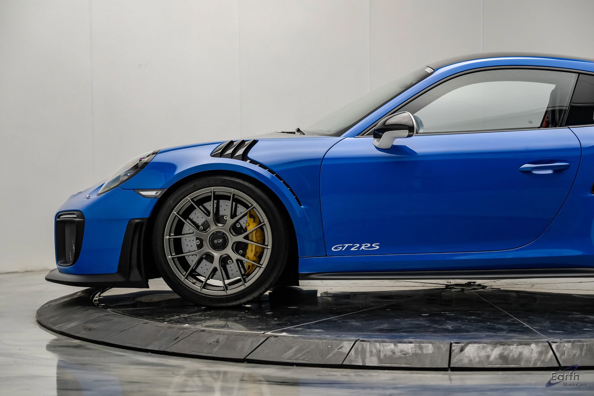 Used 2019 Porsche 911 GT2 RS RWD image 10