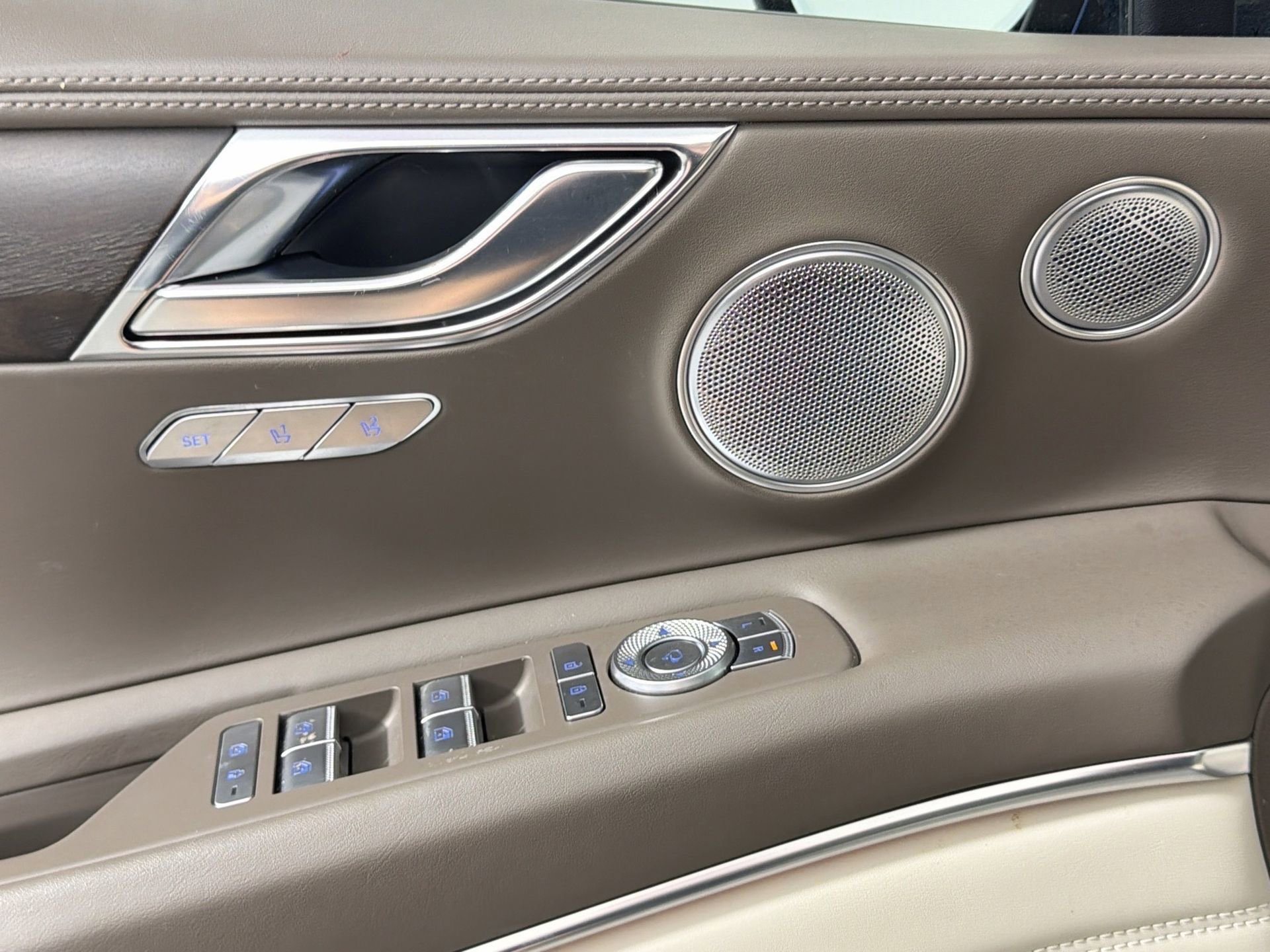 Used 2023 Genesis GV80 3.5T Prestige w/ Prestige Package image 30