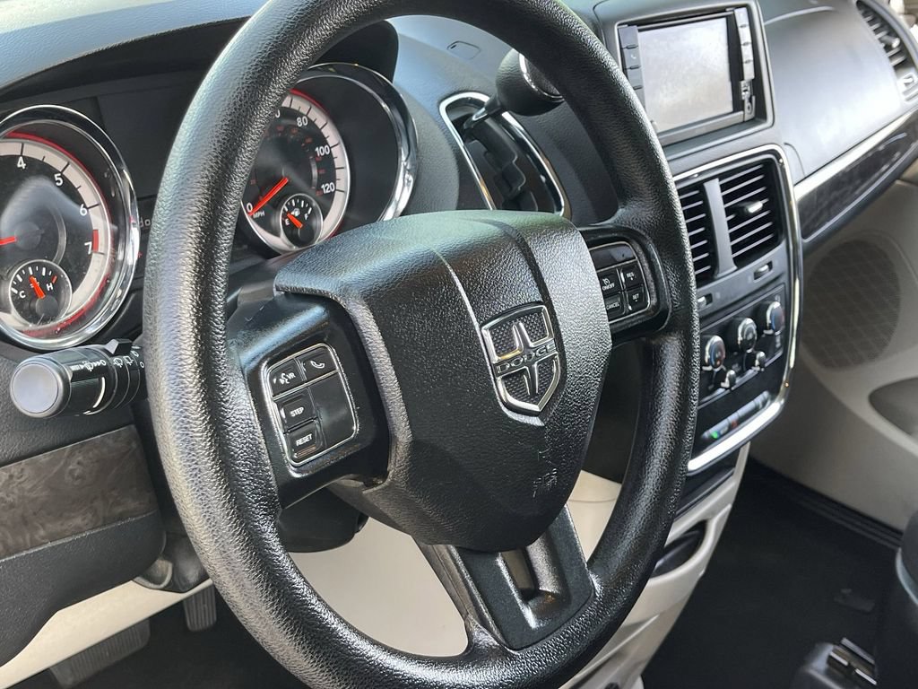 Used 2020 Dodge Grand Caravan SE w/ UConnect Hands-Free Group FWD image 22