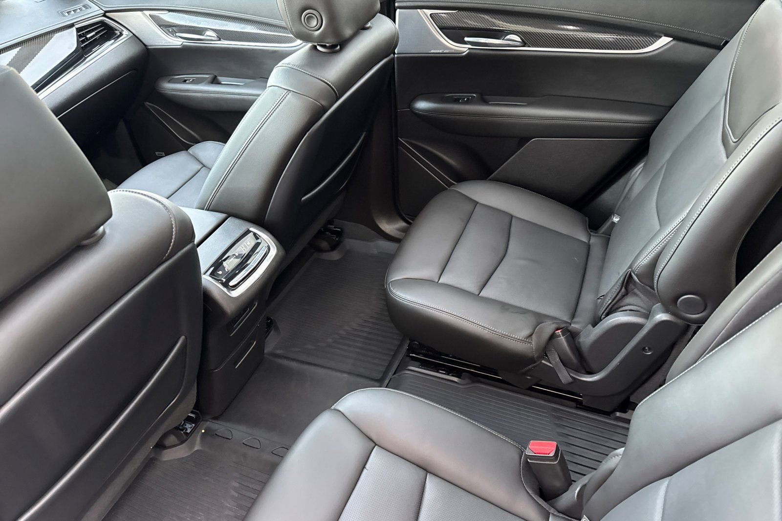 Certified 2023 Cadillac XT6 Sport image 13