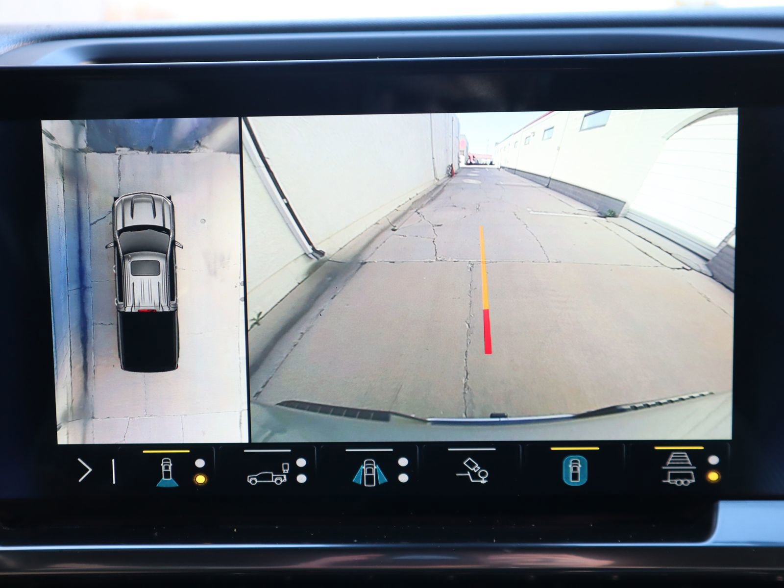 Used 2023 Chevrolet Silverado 1500 High Country w/ High Country Premium Package image 42