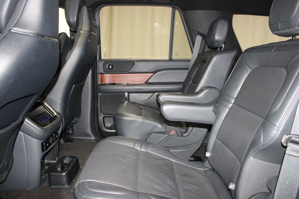 Used 2023 Lincoln Navigator Reserve image 22