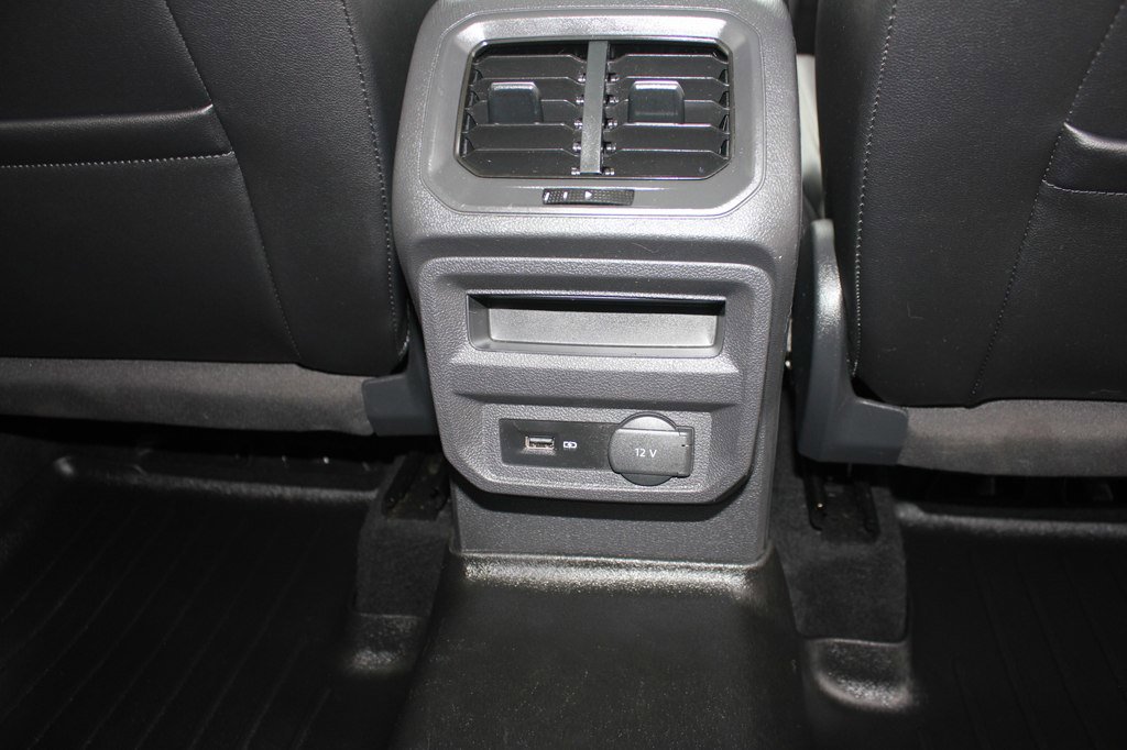 Used 2019 Volkswagen Tiguan SEL image 37