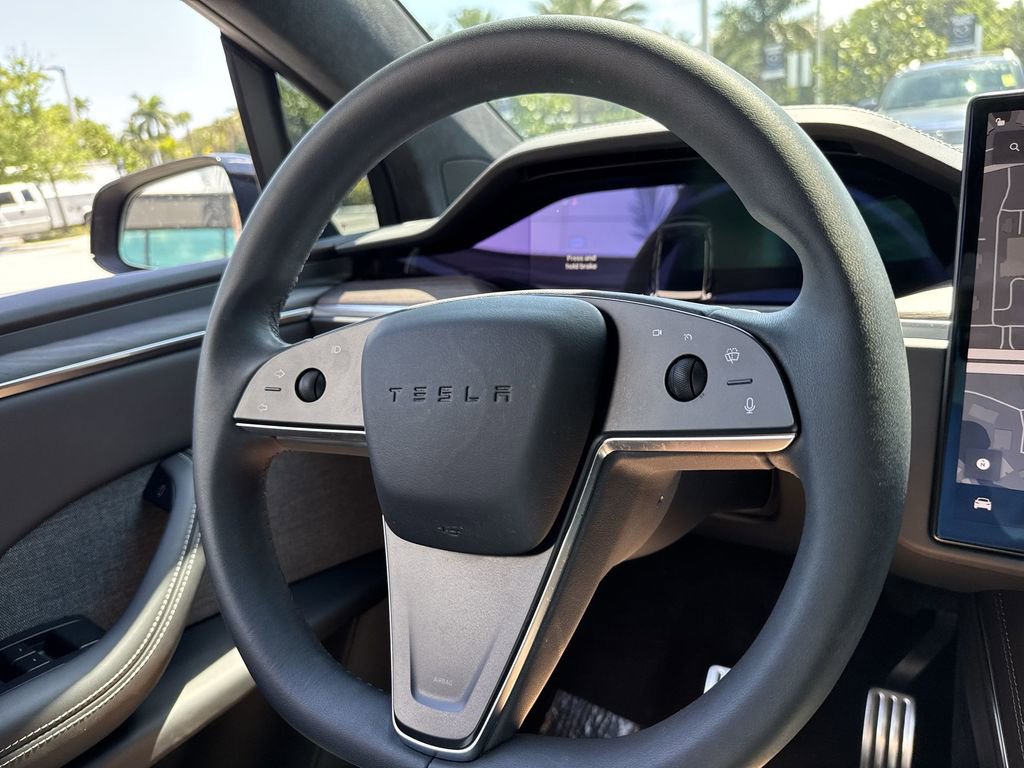 Used 2024 Tesla Model X image 56