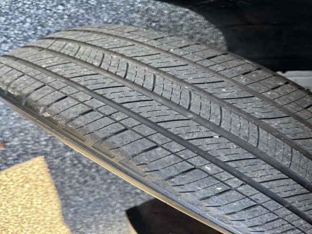 Used 2024 GMC Terrain SLE image 30